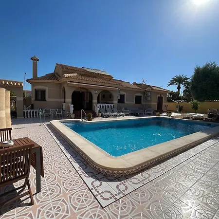 Torrevieja Villa *